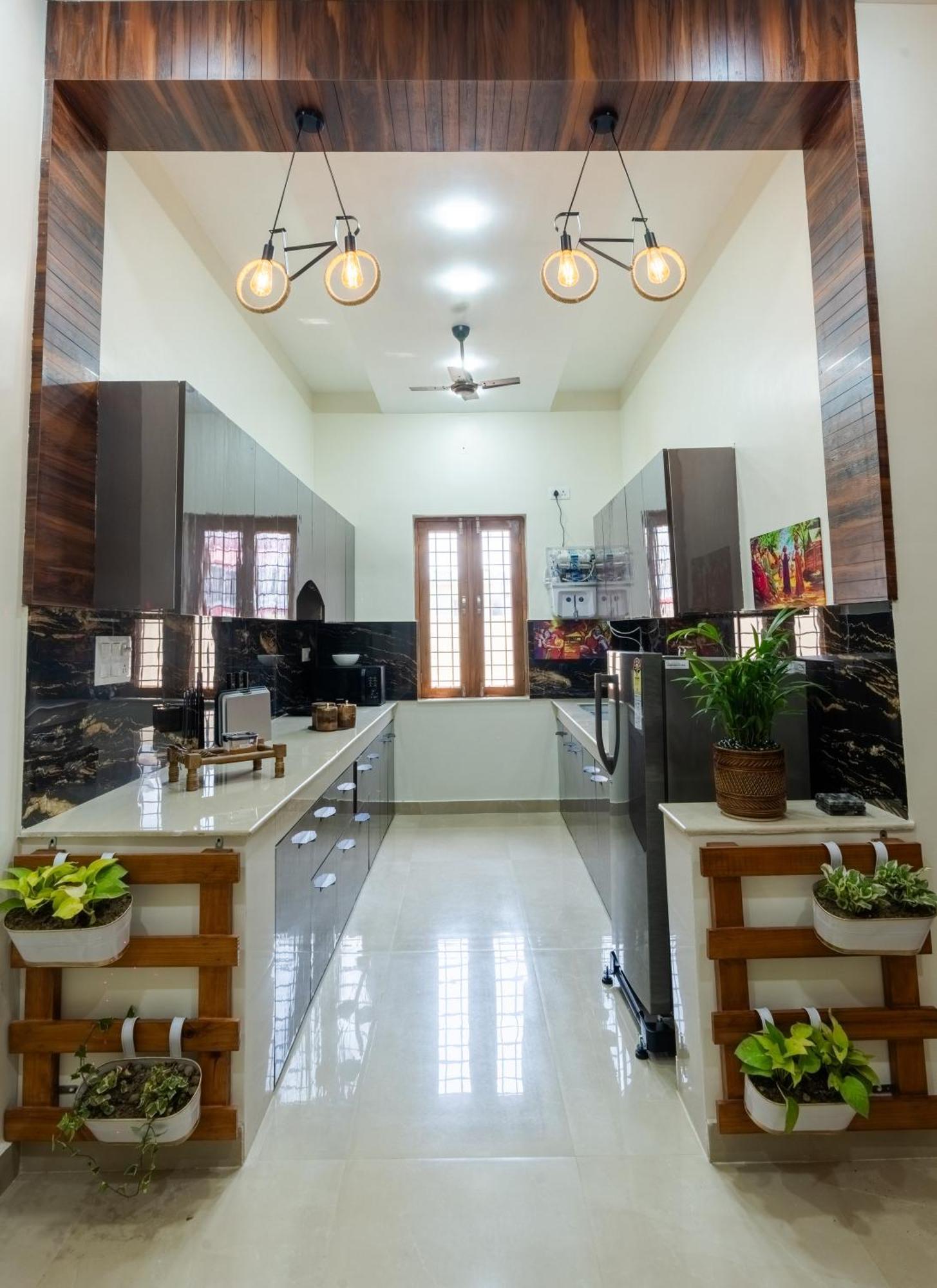 Dhruva - Luxury Villa In Cbd Dehradun Buitenkant foto