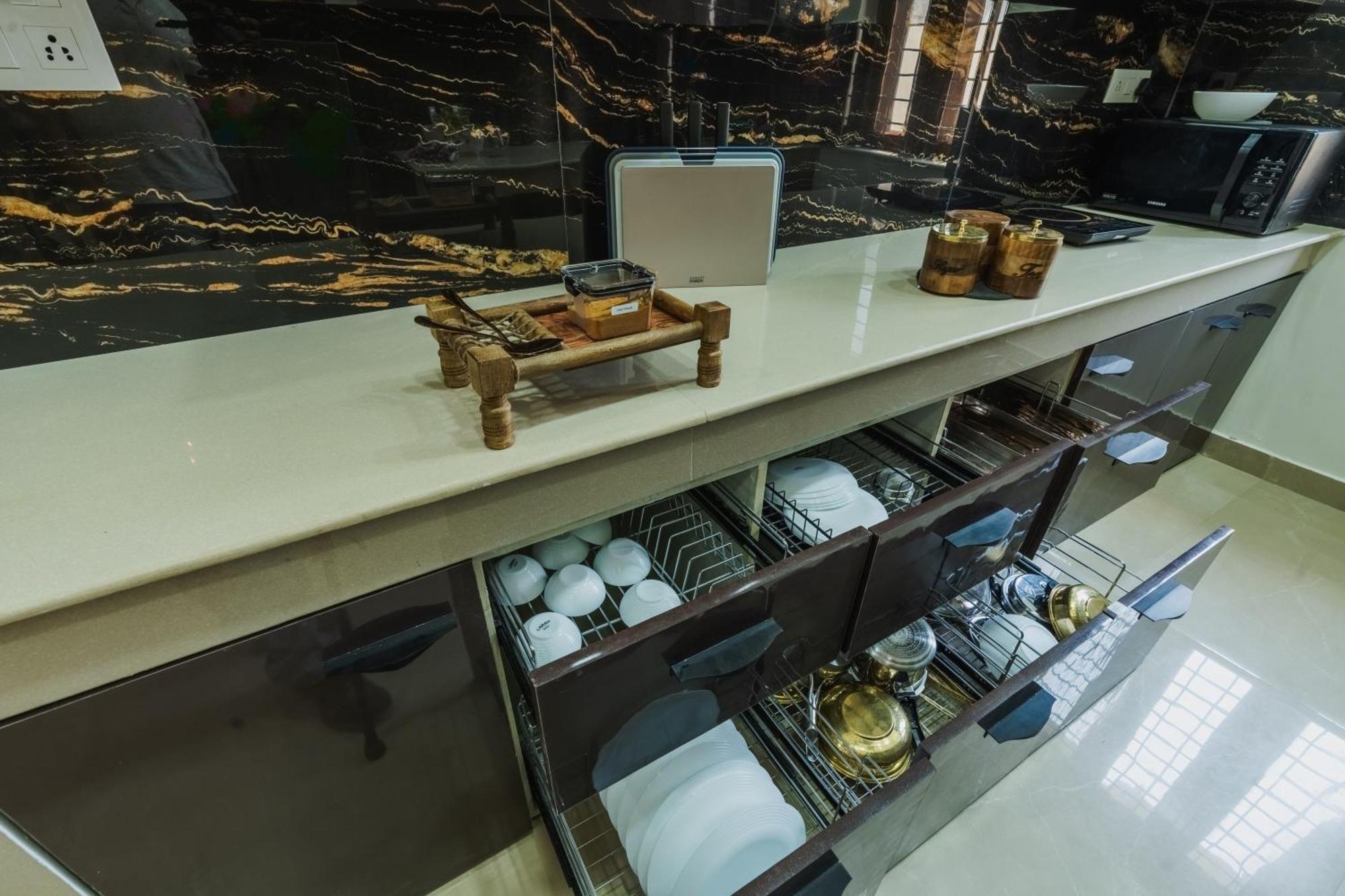 Dhruva - Luxury Villa In Cbd Dehradun Buitenkant foto