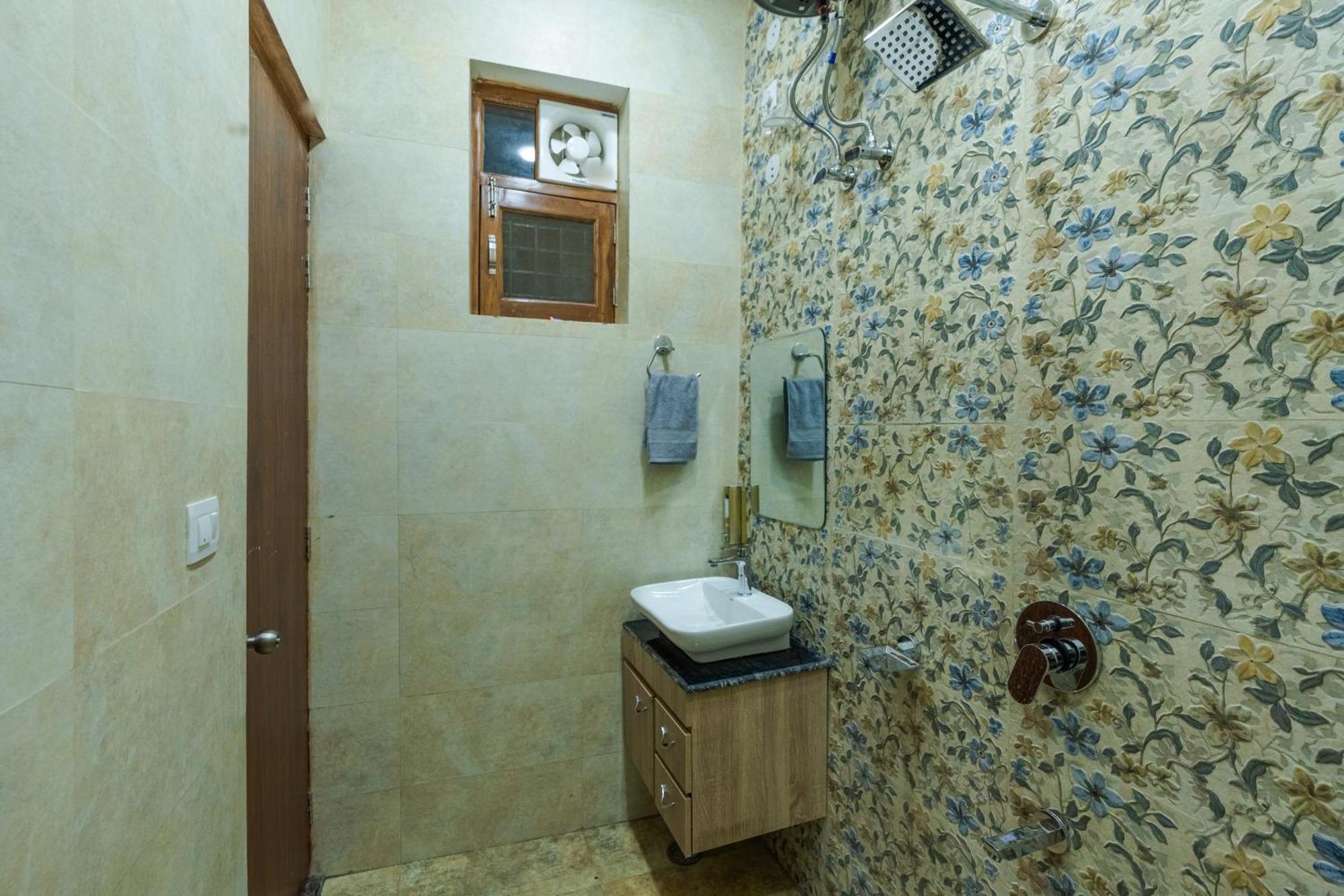Dhruva - Luxury Villa In Cbd Dehradun Buitenkant foto